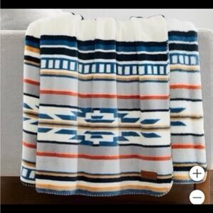 NWT Pendleton "Saltillo Stripe" Plush Throw Blanket